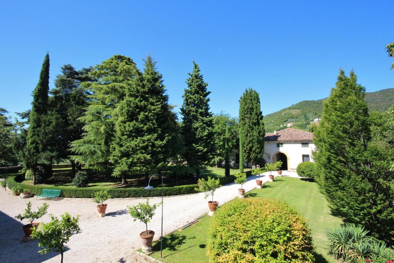 Il Castello Villa Barbarano Vicentino Luaran gambar